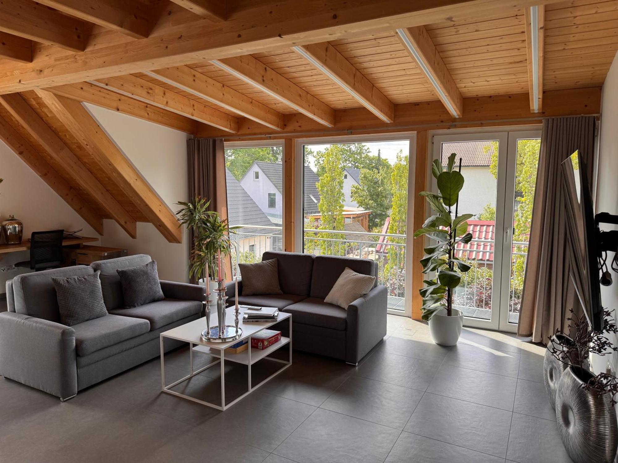 Moderne Ferienunterkunft/Wohnung Burgthann Экстерьер фото