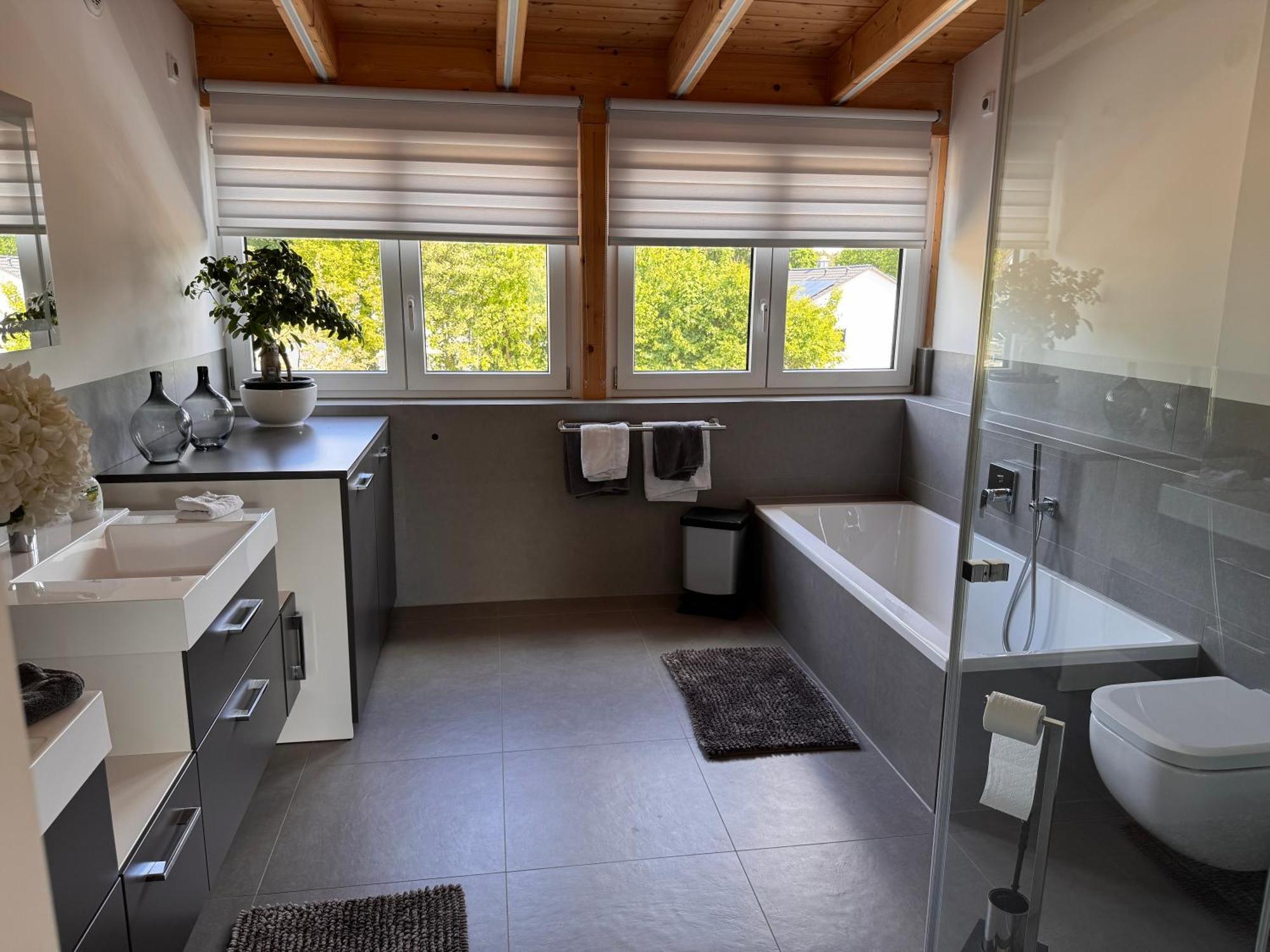 Moderne Ferienunterkunft/Wohnung Burgthann Экстерьер фото